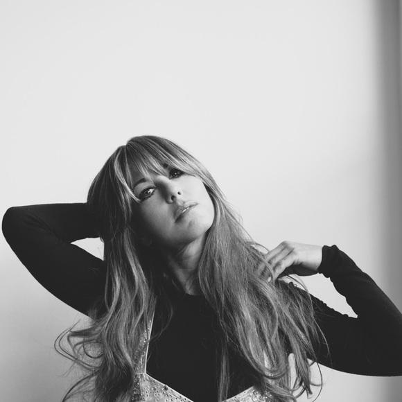 Meet your Posher, Catherine POSHMARK AMBASSADOR🌻 - Picture 2 of 8